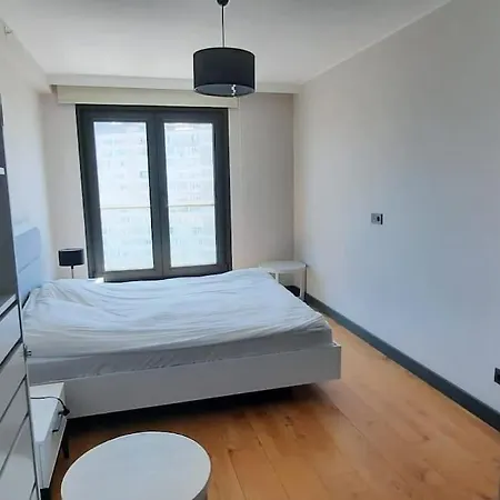 New Modern 2br 2ba דירה איסטמבול