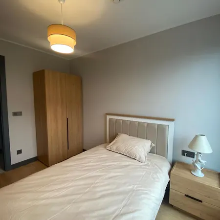 דירה New Modern 2br 2ba *